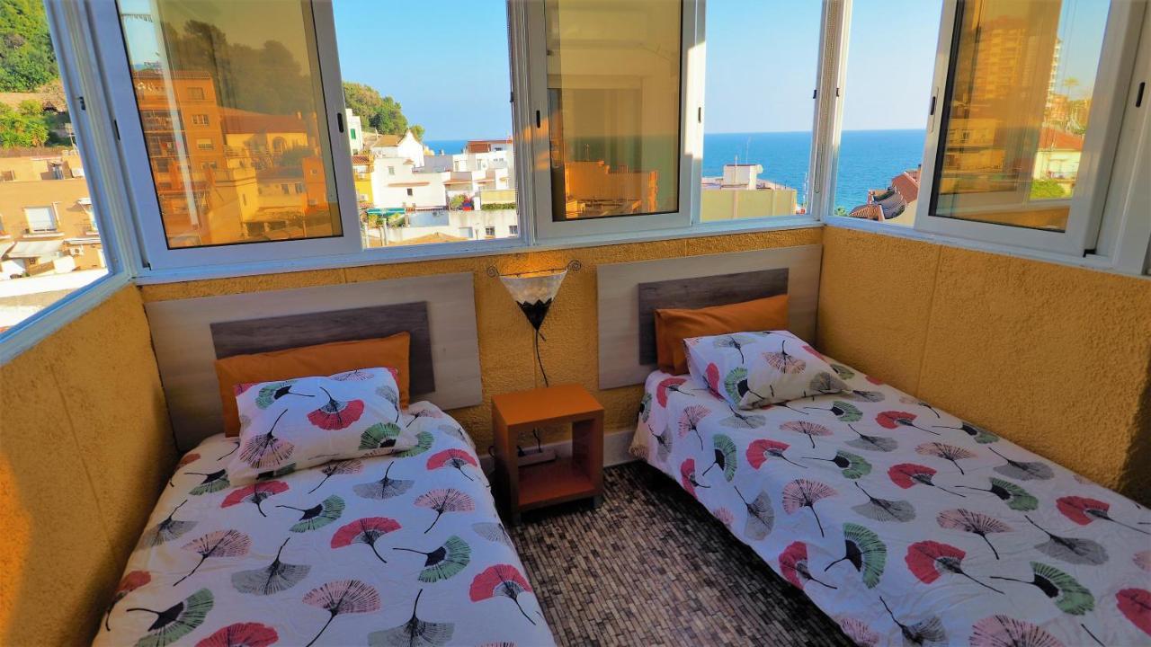 Claire Seaview & Beach-Apartment Montgat Exteriör bild